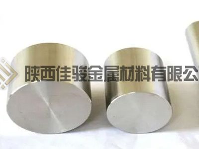 鈦棒(圖1)